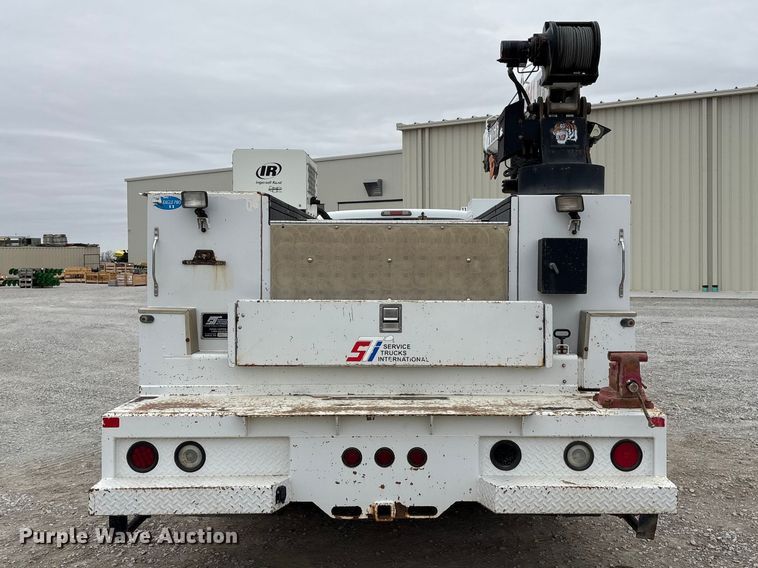 image for item FG2636 2011 Ford F550 Super Duty utility / service truck