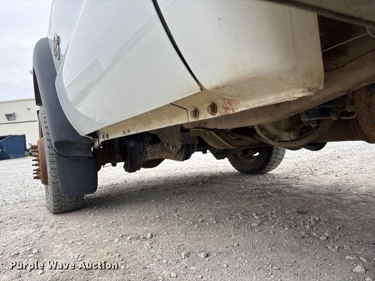 image for item FG2636 2011 Ford F550 Super Duty utility / service truck