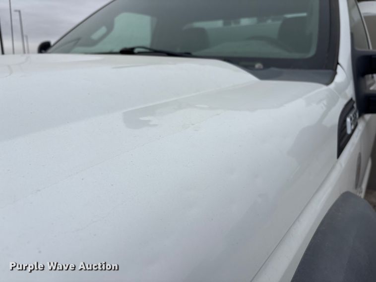 image for item FG2636 2011 Ford F550 Super Duty utility / service truck