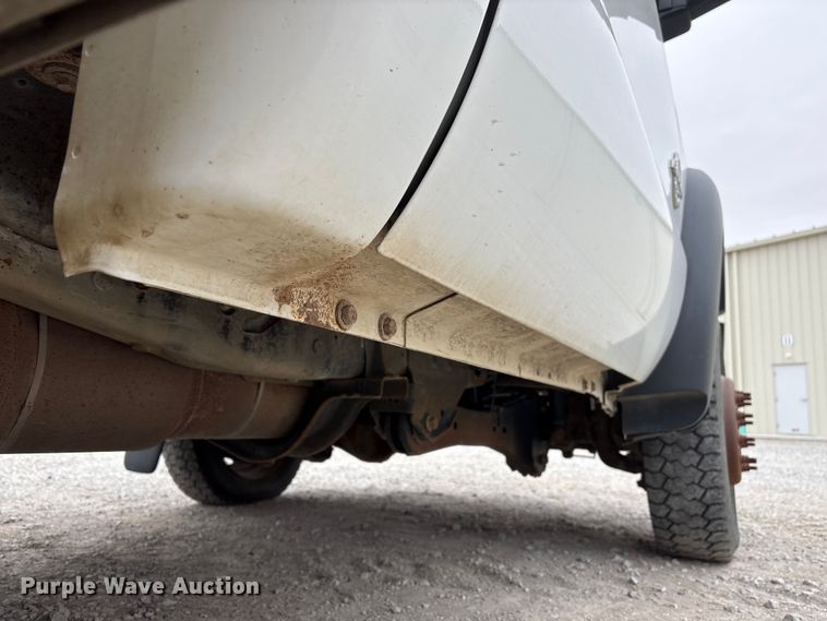 image for item FG2636 2011 Ford F550 Super Duty utility / service truck