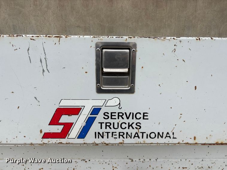 image for item FG2636 2011 Ford F550 Super Duty utility / service truck