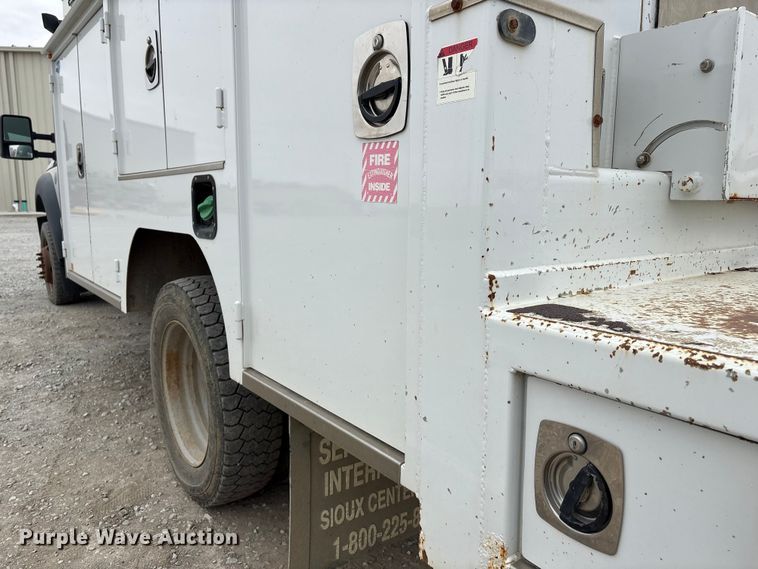 image for item FG2636 2011 Ford F550 Super Duty utility / service truck