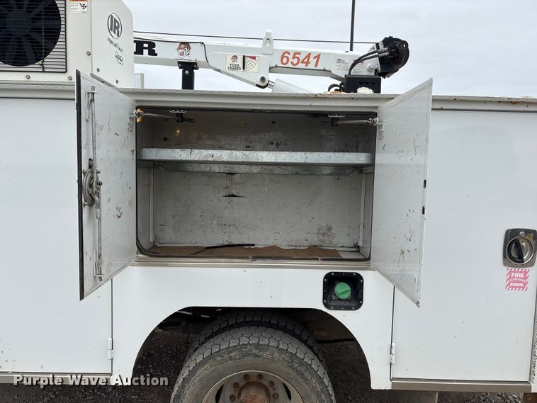 image for item FG2636 2011 Ford F550 Super Duty utility / service truck