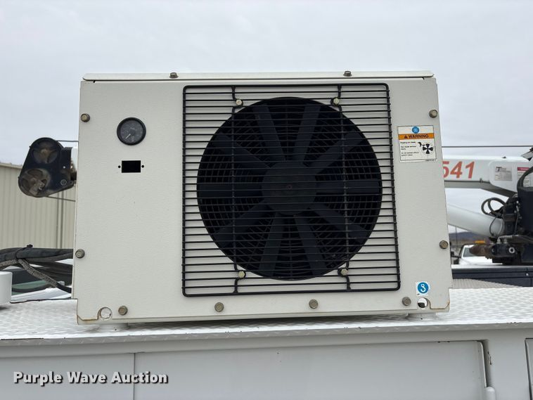 image for item FG2636 2011 Ford F550 Super Duty utility / service truck