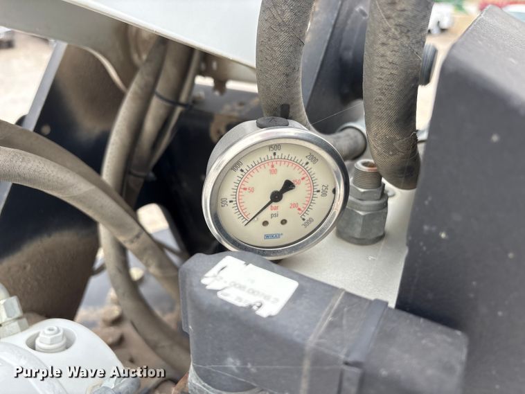 image for item FG2636 2011 Ford F550 Super Duty utility / service truck