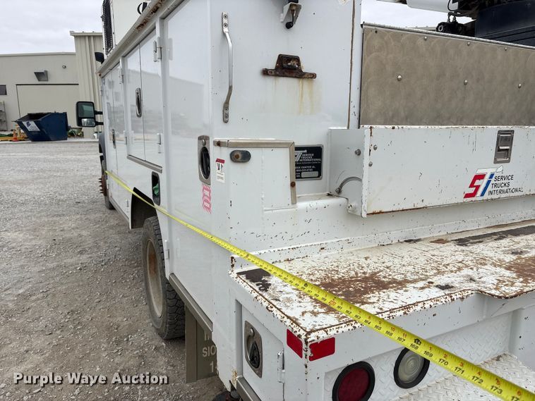 image for item FG2636 2011 Ford F550 Super Duty utility / service truck