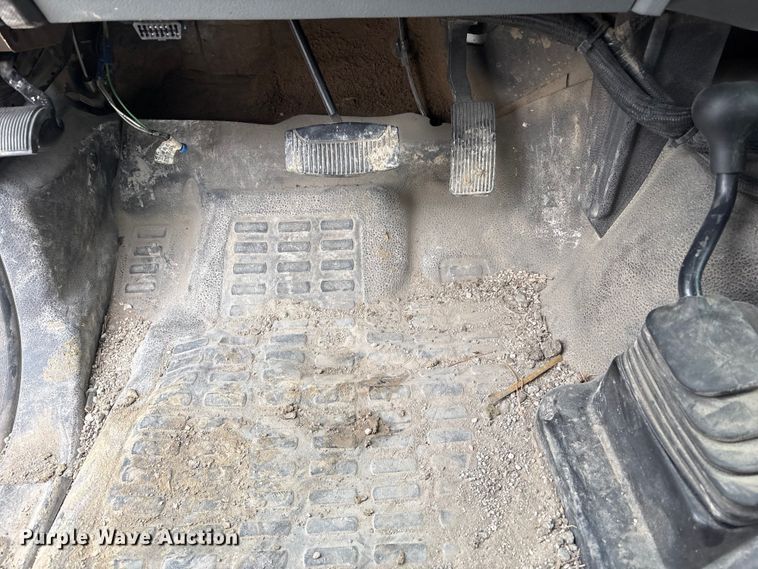 image for item FG2636 2011 Ford F550 Super Duty utility / service truck