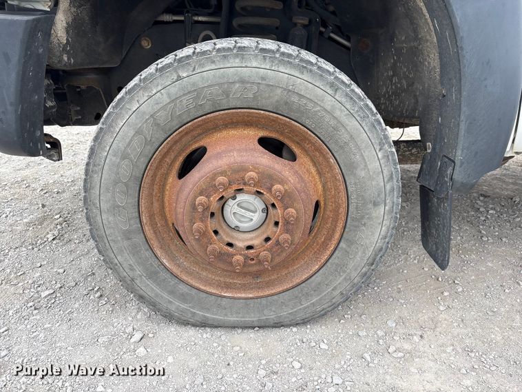 image for item FG2636 2011 Ford F550 Super Duty utility / service truck