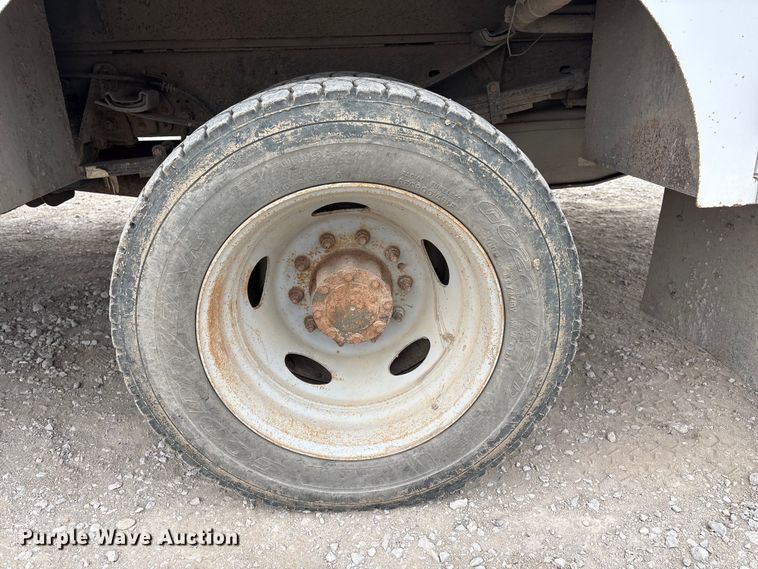 image for item FG2636 2011 Ford F550 Super Duty utility / service truck