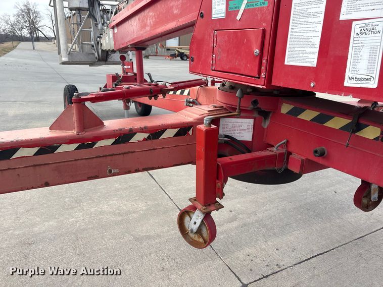 image for item FG2744 1994 Denka 328 boom lift