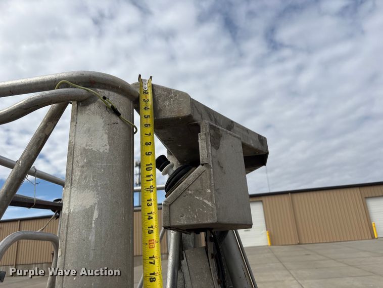 image for item FG2744 1994 Denka 328 boom lift