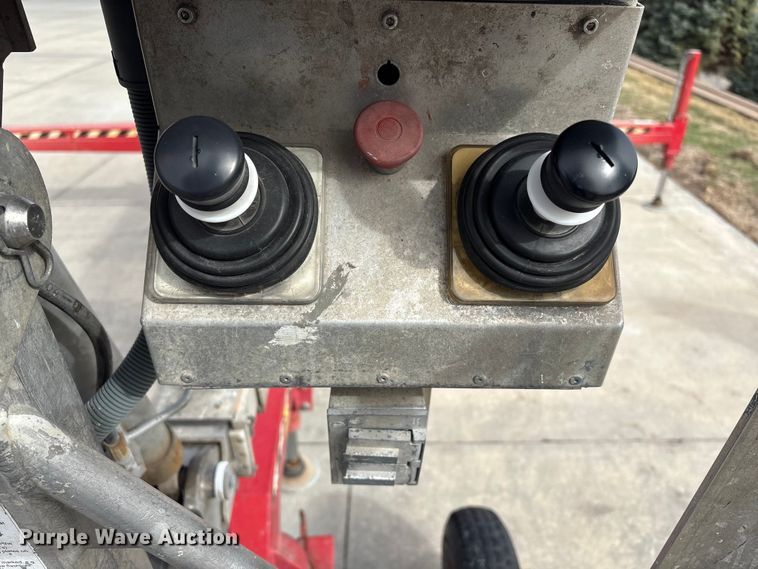 image for item FG2744 1994 Denka 328 boom lift