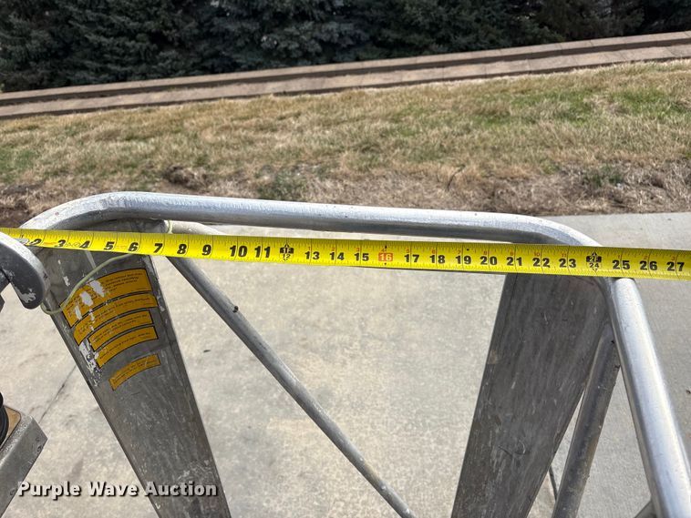 image for item FG2744 1994 Denka 328 boom lift