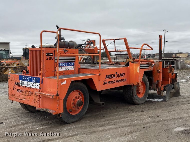 image for item FG2810 2005 Midland SPD-8 road widener