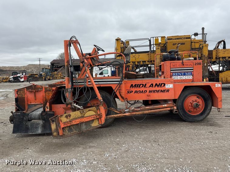 image for item FG2810 2005 Midland SPD-8 road widener