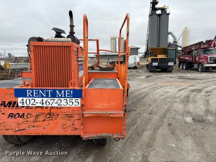 image for item FG2810 2005 Midland SPD-8 road widener