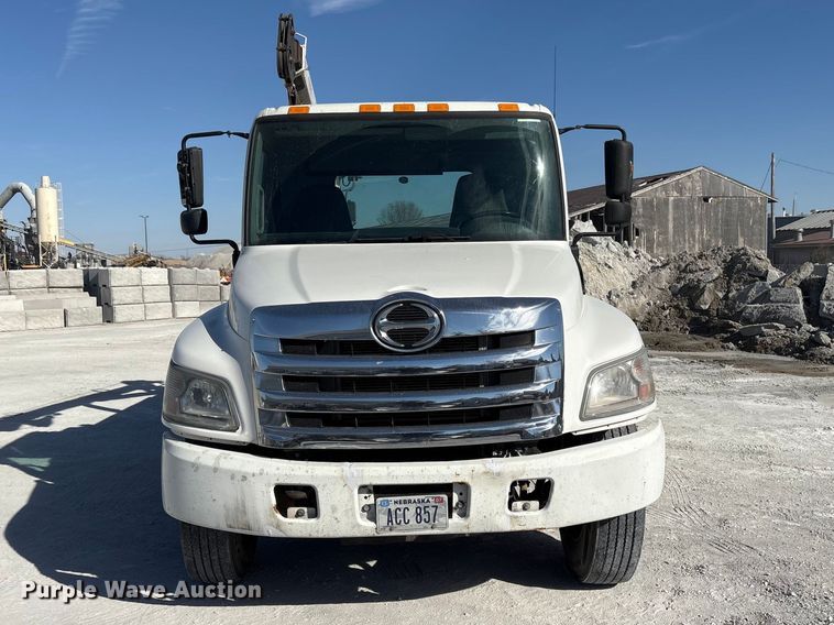 image for item FG2814 2016 Hino 268 utility / service truck