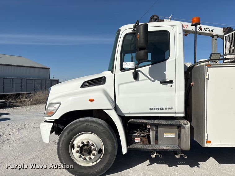 image for item FG2814 2016 Hino 268 utility / service truck