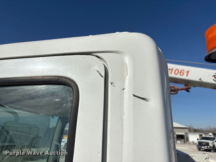 image for item FG2814 2016 Hino 268 utility / service truck