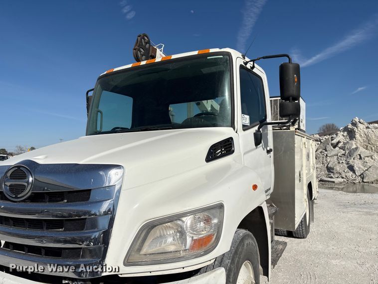 image for item FG2814 2016 Hino 268 utility / service truck