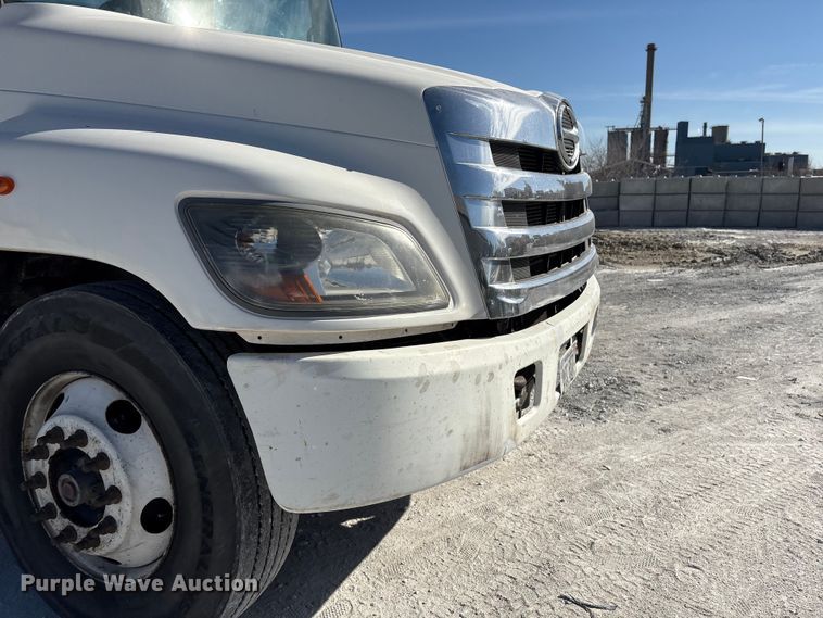 image for item FG2814 2016 Hino 268 utility / service truck