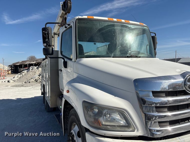 image for item FG2814 2016 Hino 268 utility / service truck