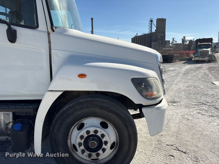 image for item FG2814 2016 Hino 268 utility / service truck