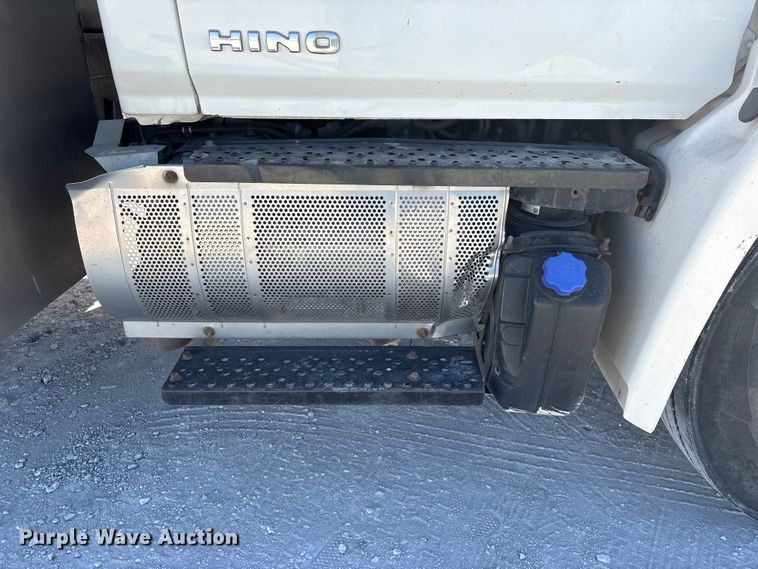 image for item FG2814 2016 Hino 268 utility / service truck