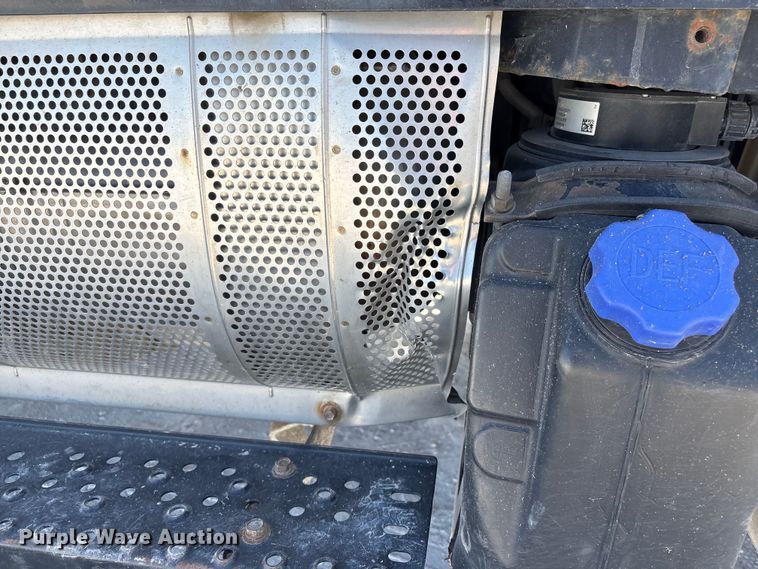 image for item FG2814 2016 Hino 268 utility / service truck