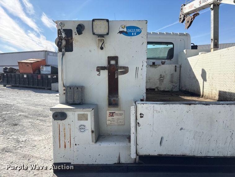 image for item FG2814 2016 Hino 268 utility / service truck