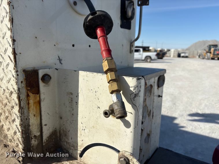 image for item FG2814 2016 Hino 268 utility / service truck