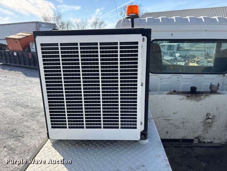 image for item FG2814 2016 Hino 268 utility / service truck