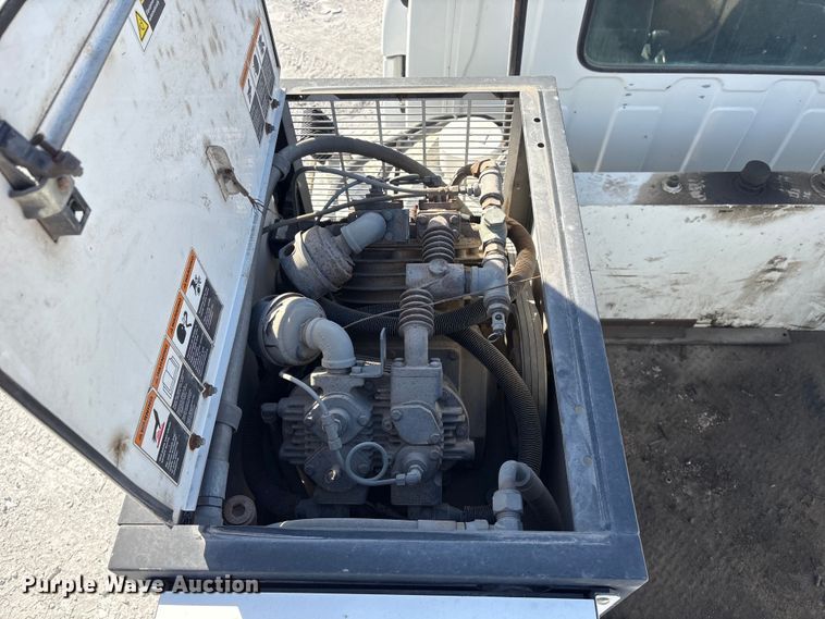 image for item FG2814 2016 Hino 268 utility / service truck