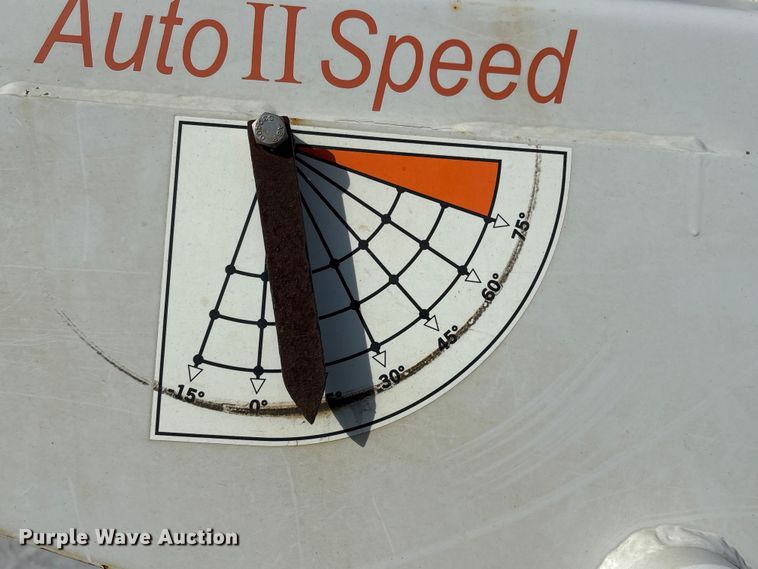 image for item FG2814 2016 Hino 268 utility / service truck