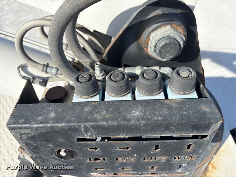 image for item FG2814 2016 Hino 268 utility / service truck