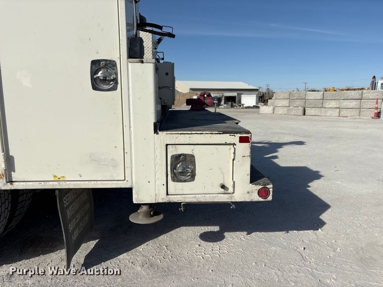 image for item FG2814 2016 Hino 268 utility / service truck