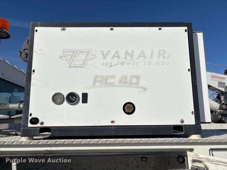 image for item FG2814 2016 Hino 268 utility / service truck