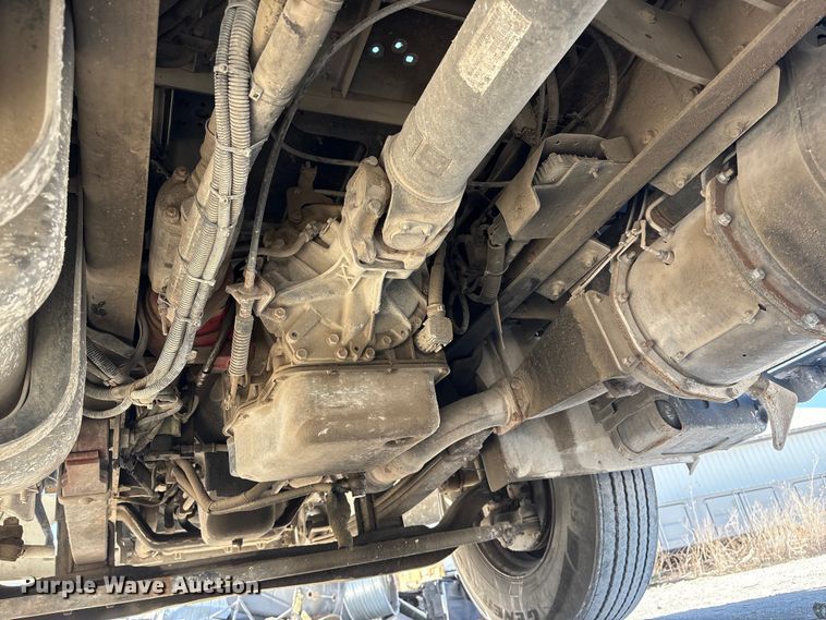 image for item FG2814 2016 Hino 268 utility / service truck