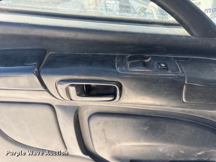 image for item FG2814 2016 Hino 268 utility / service truck