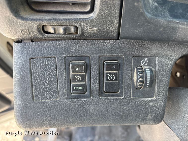 image for item FG2814 2016 Hino 268 utility / service truck