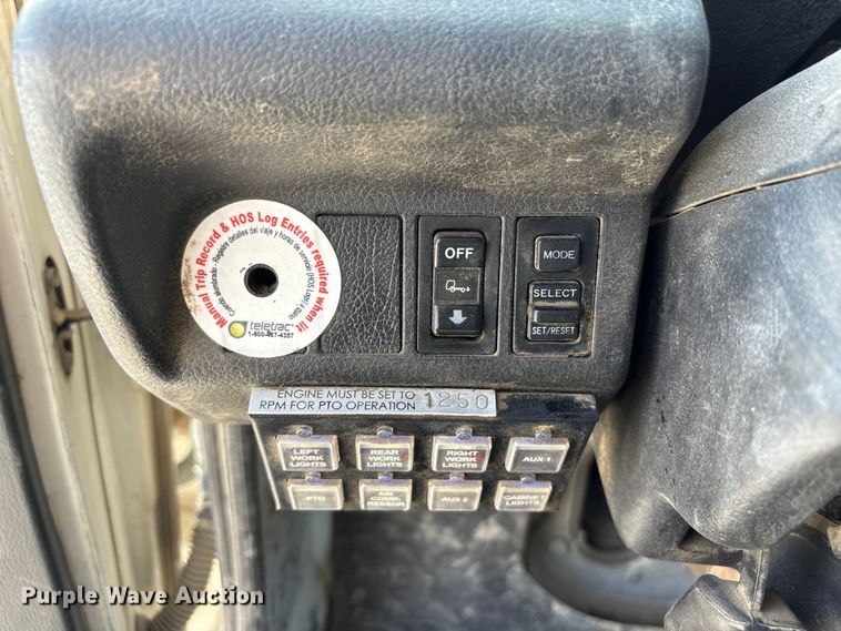 image for item FG2814 2016 Hino 268 utility / service truck