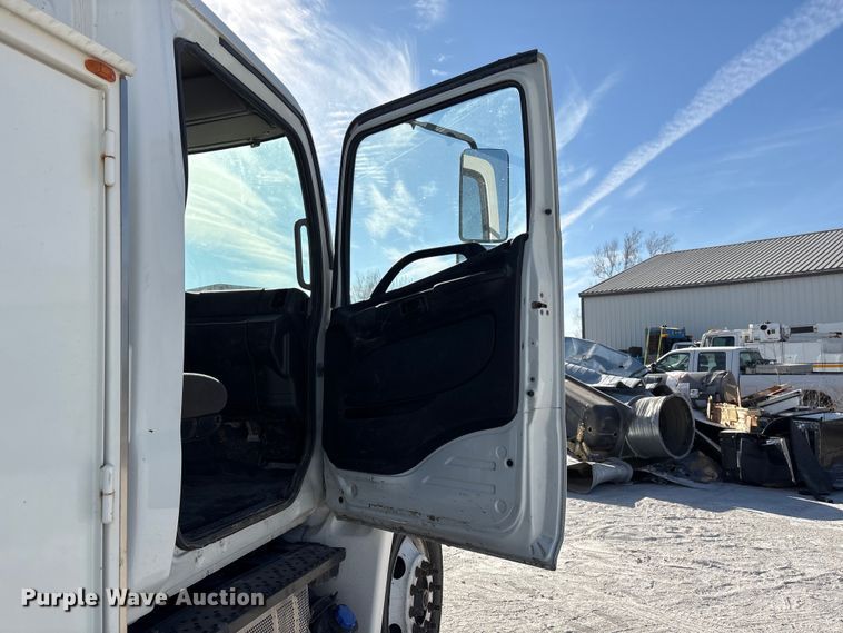 image for item FG2814 2016 Hino 268 utility / service truck