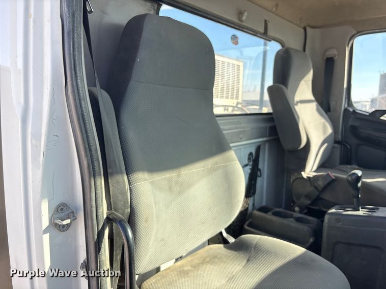 image for item FG2814 2016 Hino 268 utility / service truck