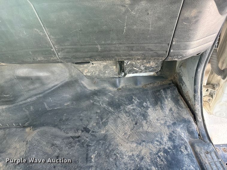 image for item FG2814 2016 Hino 268 utility / service truck