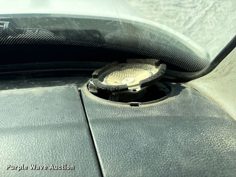 image for item FG2814 2016 Hino 268 utility / service truck