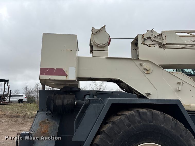 image for item FG2817 1999 Terex RT450 crane