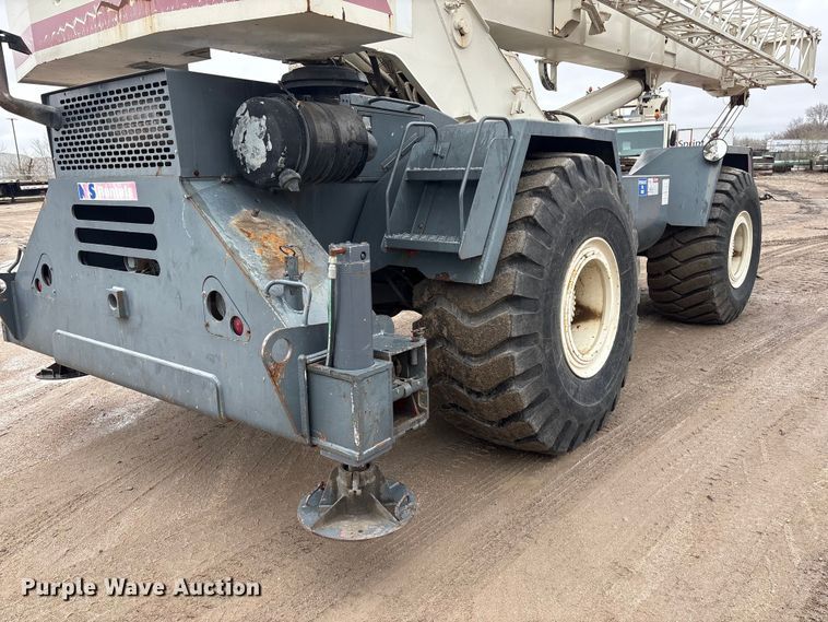 image for item FG2817 1999 Terex RT450 crane