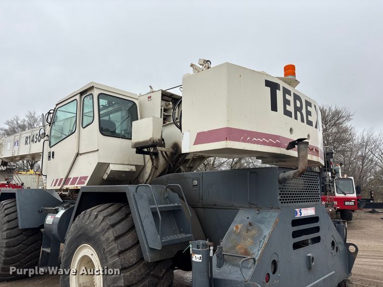 image for item FG2817 1999 Terex RT450 crane