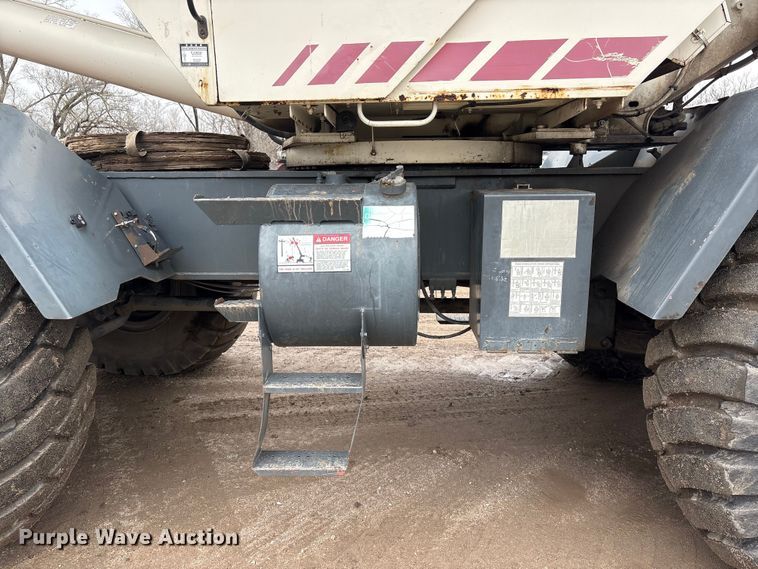 image for item FG2817 1999 Terex RT450 crane