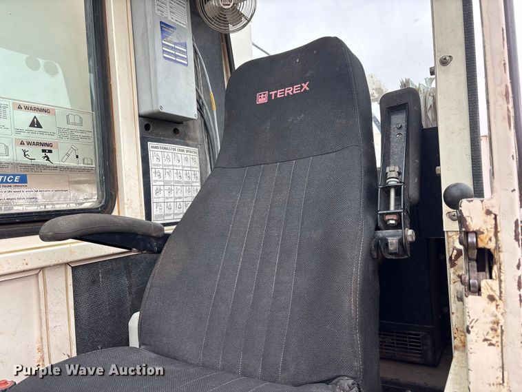 image for item FG2817 1999 Terex RT450 crane